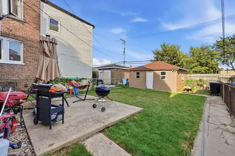 Exterior - 6435 S Artesian Ave, Chicago, IL 60629 photo 4 of 6