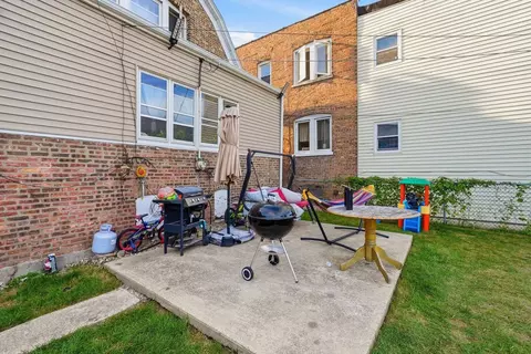 Exterior - 6435 S Artesian Ave, Chicago, IL 60629 photo 5 of 6