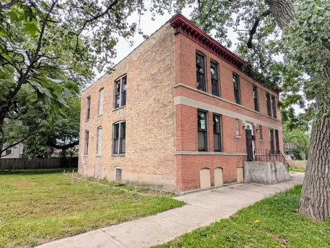 Exterior - 608 E 64th St, Chicago, IL 60637 photo 5 of 5