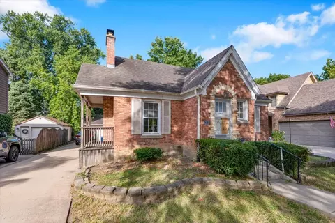 4328 Wolf Rd, Western Springs, IL 60558