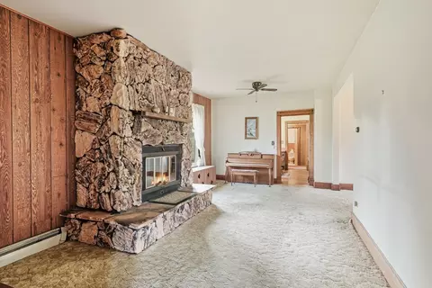 Living - 3446 Florence Ave, Steger, IL 60475 photo 3 of 4