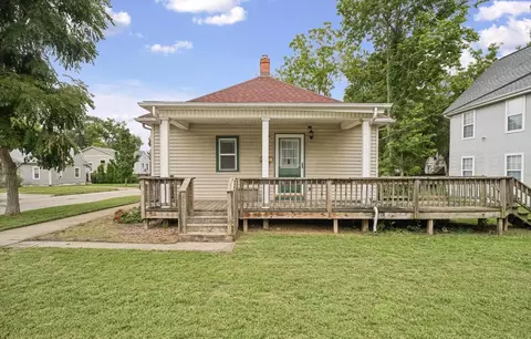 1102 S State St, Champaign, IL 61820
