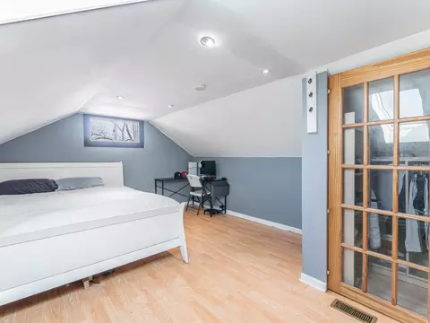 Bedroom - 1333 Willow Ave, Des Plaines, IL 60016 photo 6 of 10