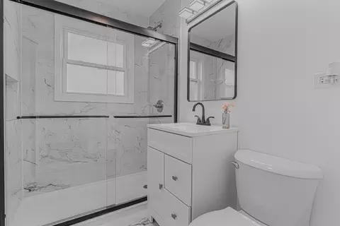 Bath - 1321 Marcy Ln, Wheeling, IL 60090 photo 1 of 2