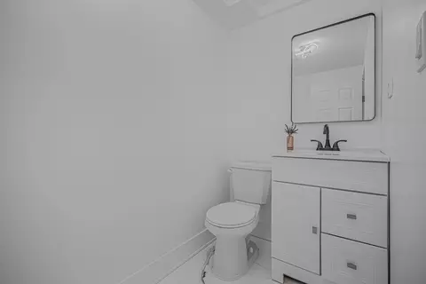 Bath - 1321 Marcy Ln, Wheeling, IL 60090 photo 2 of 2