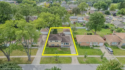 View/Area - 1321 Marcy Ln, Wheeling, IL 60090 photo 2 of 2