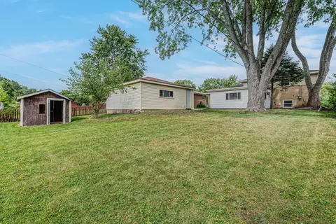 Exterior - 1321 Marcy Ln, Wheeling, IL 60090 photo 2 of 2