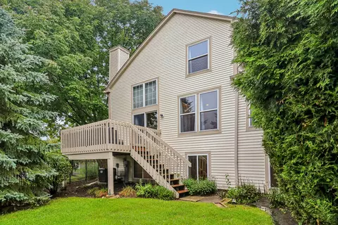 Exterior - 1 Waterfront Ct, Algonquin, IL 60102 photo 7 of 9