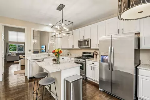 Kitchen - 1 Waterfront Ct, Algonquin, IL 60102 photo 1 of 5
