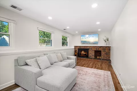 Living - 311 Devlin Ct, Naperville, IL 60565 photo 3 of 5