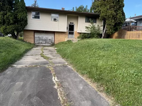 2108 Carmel Blvd, Zion, IL 60099