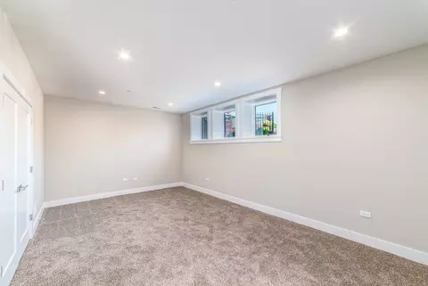 Other - 349 E 43rd St, Chicago, IL 60653 photo 3 of 3