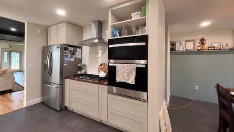 Kitchen - 924 W Main St, Salem, IL 62881 photo 2 of 3