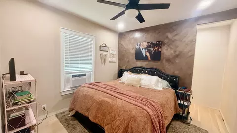 Bedroom - 924 W Main St, Salem, IL 62881 photo 1 of 3