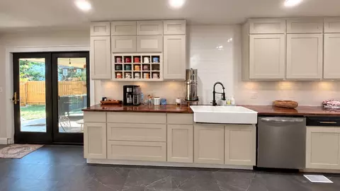 Kitchen - 924 W Main St, Salem, IL 62881 photo 1 of 3