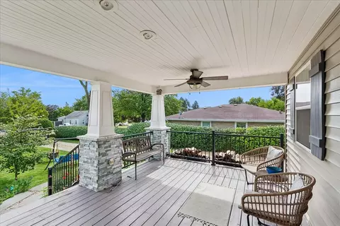 Exterior - 1711 Cora St, Crest Hill, IL 60403 photo 5 of 5