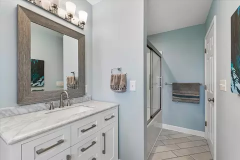 Bath - 1711 Cora St, Crest Hill, IL 60403 photo 1 of 2