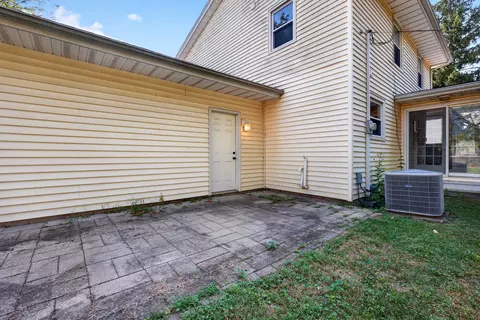 Exterior - 125 S Orr Dr, Normal, IL 61761 photo 3 of 8