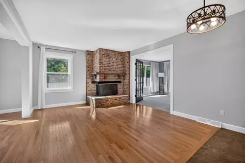 Living - 125 S Orr Dr, Normal, IL 61761 photo 4 of 6