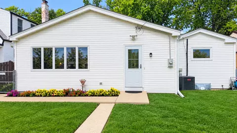 Exterior - 1315 Everett Ave, Des Plaines, IL 60018 photo 4 of 6