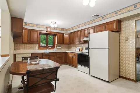Kitchen - 1315 Everett Ave, Des Plaines, IL 60018 photo 1 of 1