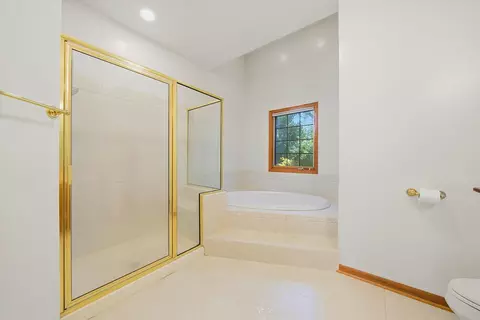 Bath - 6612 Western Ave, Willowbrook, IL 60527 photo 3 of 6