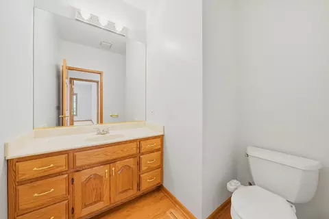 Bath - 6612 Western Ave, Willowbrook, IL 60527 photo 1 of 6