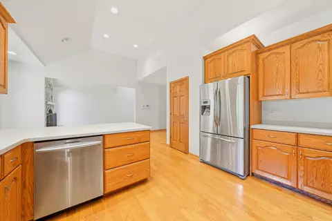 Kitchen - 6612 Western Ave, Willowbrook, IL 60527 photo 2 of 2