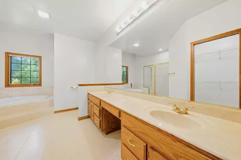 Bath - 6612 Western Ave, Willowbrook, IL 60527 photo 2 of 6