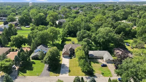 View/Area - 6612 Western Ave, Willowbrook, IL 60527 photo 2 of 2