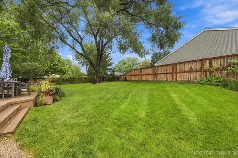 Exterior - 1105 Appleton Ln, Geneva, IL 60134 photo 4 of 5