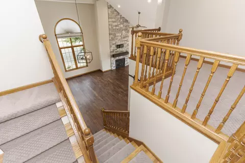 Living - 2 Spruce Ct, Bloomington, IL 61704 photo 10 of 10