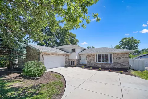 16803 92nd Ave, Orland Hills, IL 60487