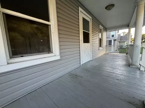 Exterior - 693 E Bluff St, Marseilles, IL 61341 photo 1 of 4