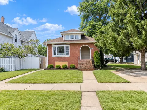 1110 N 16th Ave, Melrose Park, IL 60160