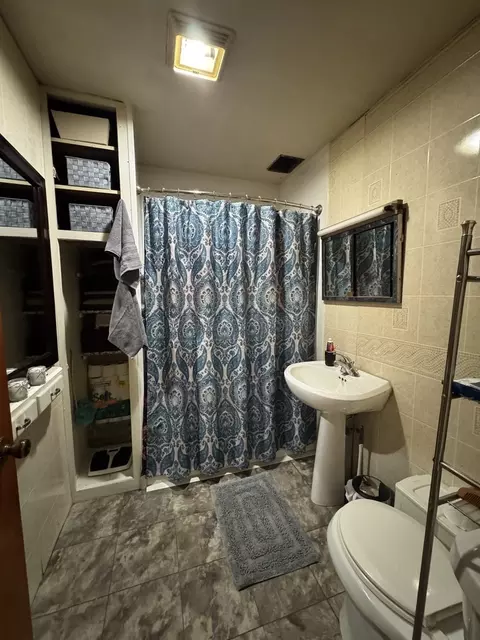 Bath - 17708 Clark St, Union, IL 60180 photo 1 of 1