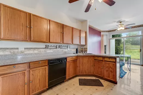 Kitchen - 1220 Courtland Cir #1220, Plainfield, IL 60586 photo 1 of 1