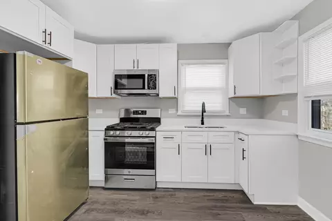Kitchen - 17015 Annetta Ave, Hazel Crest, IL 60429 photo 2 of 2