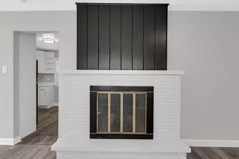Living - 17015 Annetta Ave, Hazel Crest, IL 60429 photo 2 of 4