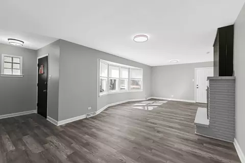 Living - 17015 Annetta Ave, Hazel Crest, IL 60429 photo 1 of 4