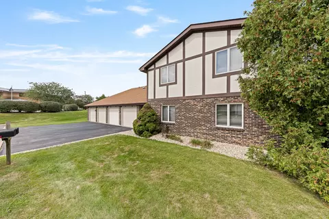 523 Waverly Ct #C, New Lenox, IL 60451