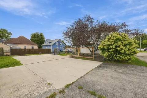Exterior - 505 E 4th St, Sterling, IL 61081 photo 1 of 2