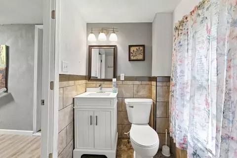 Bath - 505 E 4th St, Sterling, IL 61081 photo 4 of 4
