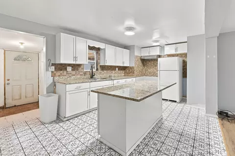 Kitchen - 505 E 4th St, Sterling, IL 61081 photo 2 of 4