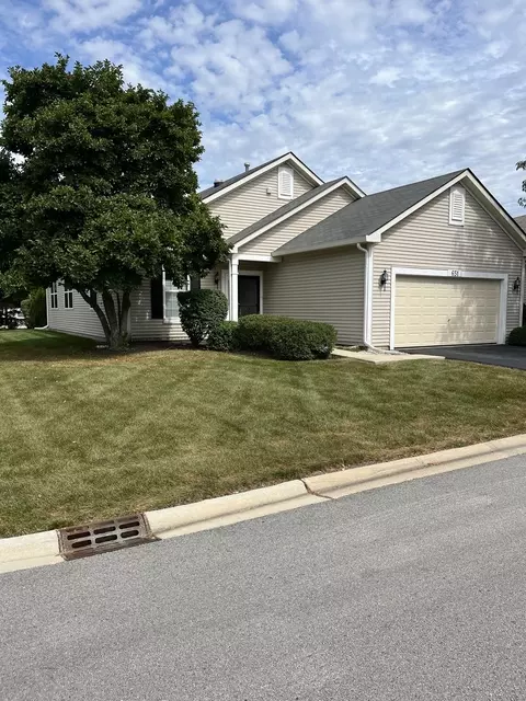 651 S Mecosta Ln, Romeoville, IL 60446