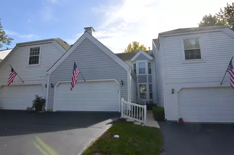 277 Oak Bluff Ct #24-4, Wauconda, IL 60084