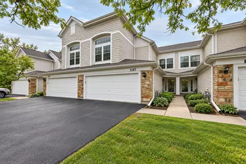 1187 Bristol Ln, Buffalo Grove, IL 60089