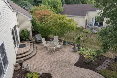 Exterior - 1069 Devonshire Ave, Naperville, IL 60540 photo 3 of 10