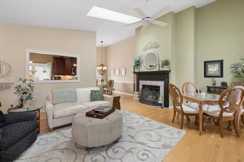 Living - 1069 Devonshire Ave, Naperville, IL 60540 photo 3 of 6