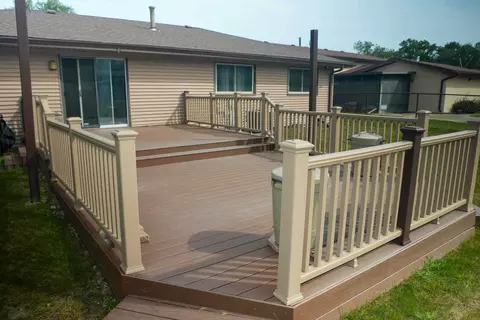 Exterior - 3103 Smoke Tree Ct, Hazel Crest, IL 60429 photo 5 of 7